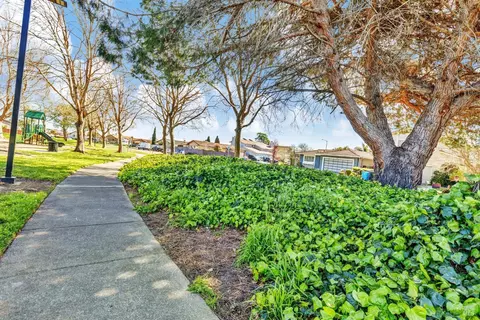 601 Auburn Dr, Vallejo, CA 94589 photo 49