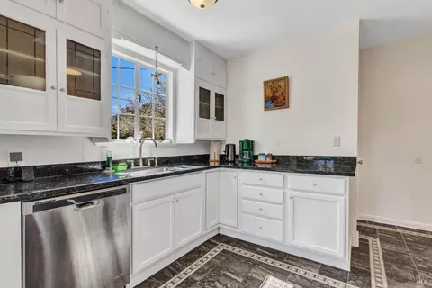 1011 Nebraska St, Vallejo, CA 94590 photo 12