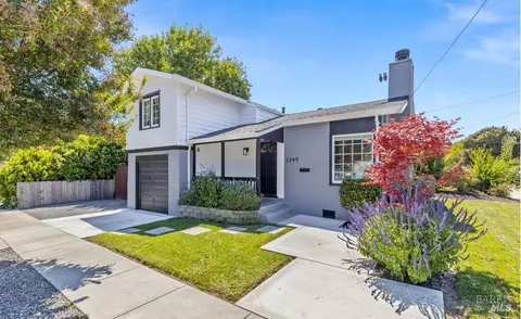 2249 Spencer St, Napa, CA 94559