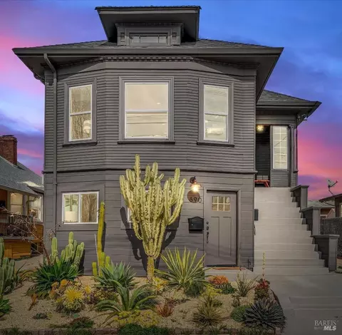 688-690 43rd St, Oakland, CA 94609