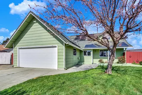 607 Bonita Ct, Suisun City, CA 94585