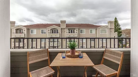 1587 S Novato Blvd #303, Novato, CA 94947