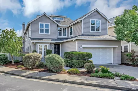 11 Sandpiper Ct, San Rafael, CA 94903
