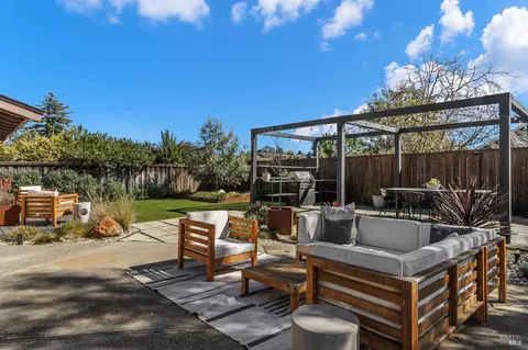 Exterior - 502 Cooper Dr, Benicia, CA 94510 photo 7 of 15
