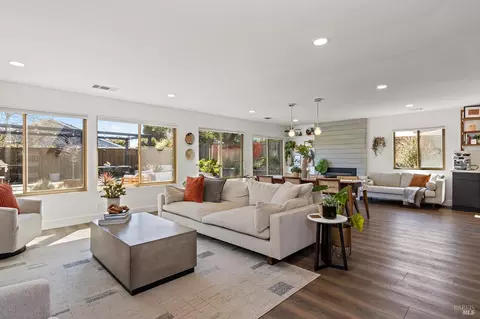Living - 502 Cooper Dr, Benicia, CA 94510 photo 3 of 4