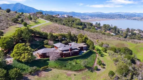 325 Taylor Rd, Tiburon, CA 94920