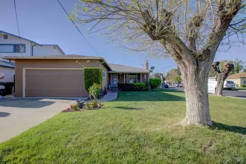 817 Lambaren Ave, Livermore, CA 94551
