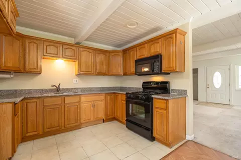 468 Arthur Rd, Martinez, CA 94553 photo 5