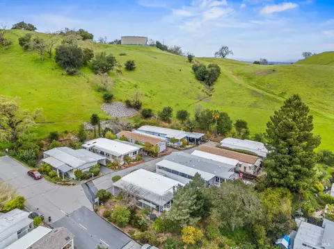 2 Wild Oak Dr, Novato, CA 94949