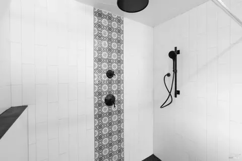 Bath - 13500 Branscomb Rd, Branscomb, CA 95417 photo 4 of 6