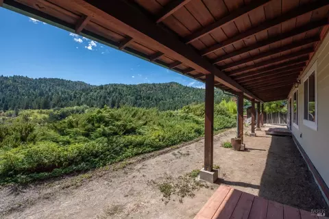 Exterior - 13500 Branscomb Rd, Branscomb, CA 95417 photo 3 of 8