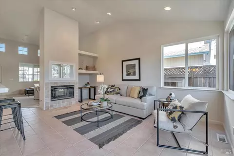 Living - 8814 Holly Leaf Dr, Windsor, CA 95492 photo 5 of 7