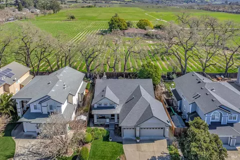 View/Area - 8814 Holly Leaf Dr, Windsor, CA 95492 photo 1 of 6