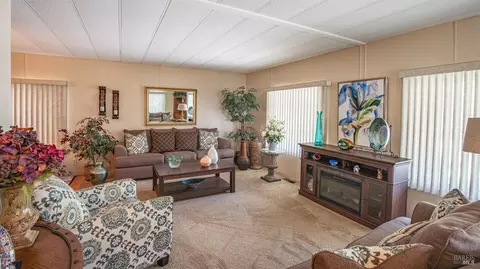 87 Lemon Tree Cir, Vacaville, CA 95687 photo 9