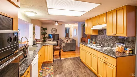 87 Lemon Tree Cir, Vacaville, CA 95687 photo 13