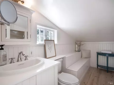 Bath - 15 Madera Way, Mill Valley, CA 94941 photo 1 of 4