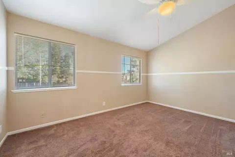 1102 Tanglewood Dr, Fairfield, CA 94533 photo 23