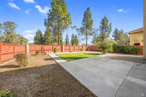 1102 Tanglewood Dr, Fairfield, CA 94533 photo 26