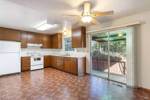 Kitchen - 2282-2284 3rd St, Napa, CA 94559 photo 1 of 4