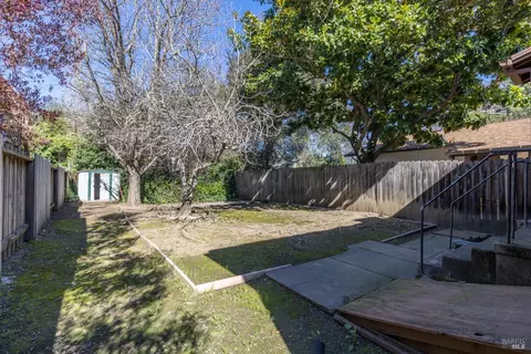 Exterior - 2282-2284 3rd St, Napa, CA 94559 photo 10 of 15