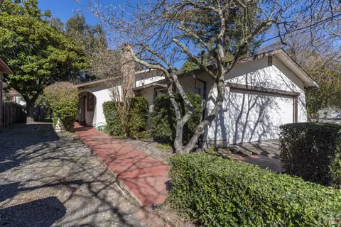 Exterior - 2282-2284 3rd St, Napa, CA 94559 photo 2 of 15