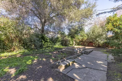 Exterior - 2282-2284 3rd St, Napa, CA 94559 photo 4 of 15