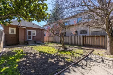 Exterior - 2282-2284 3rd St, Napa, CA 94559 photo 12 of 15