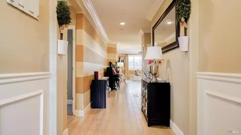 Entry Way - 7048 Cardinal Ct, Vacaville, CA 95687 photo 1 of 2