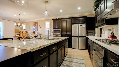 Kitchen - 7048 Cardinal Ct, Vacaville, CA 95687 photo 7 of 7