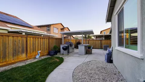 Exterior - 7048 Cardinal Ct, Vacaville, CA 95687 photo 8 of 8