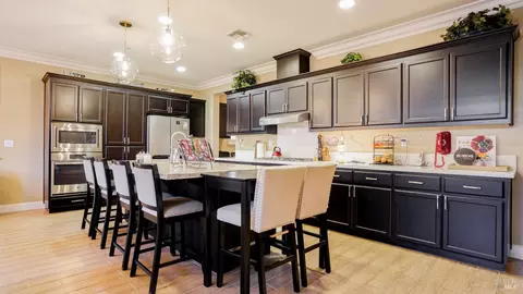Kitchen - 7048 Cardinal Ct, Vacaville, CA 95687 photo 2 of 7
