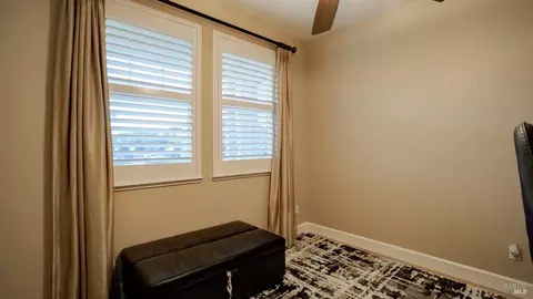 Bedroom - 7048 Cardinal Ct, Vacaville, CA 95687 photo 1 of 6