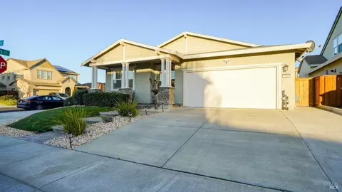 7048 Cardinal Ct, Vacaville, CA 95687