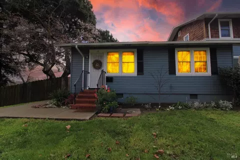 12 Selfridge St, Vallejo, CA 94590 photo 3
