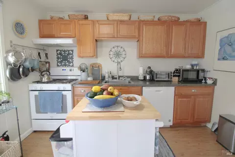 12 Selfridge St, Vallejo, CA 94590 photo 9