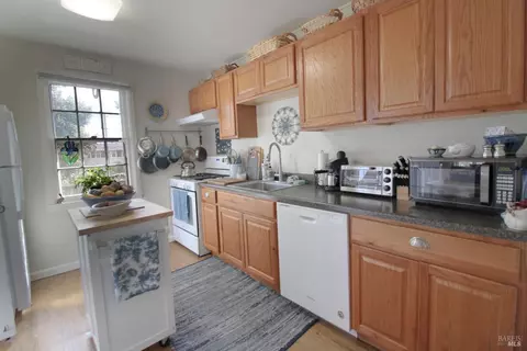 12 Selfridge St, Vallejo, CA 94590 photo 8