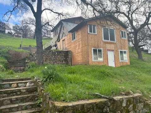 13021 San Joaquin Ave, Clearlake, CA 95422