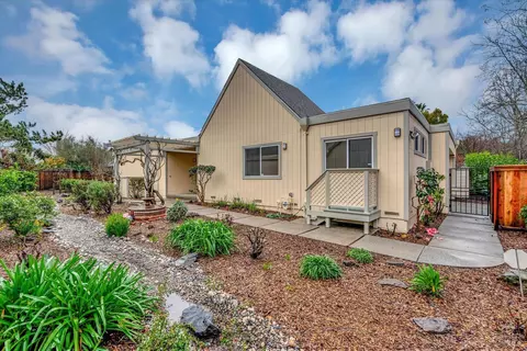 774 Crocus Dr, Sonoma, CA 95476 photo 2