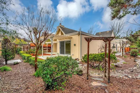 774 Crocus Dr, Sonoma, CA 95476