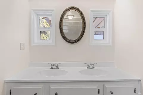 102 Garth St, Napa, CA 94558 photo 32