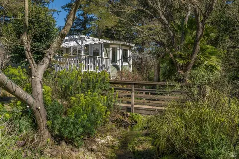 Exterior - 950 Boyes Blvd, Sonoma, CA 95476 photo 4 of 28