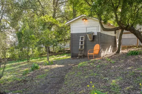 Exterior - 950 Boyes Blvd, Sonoma, CA 95476 photo 6 of 28