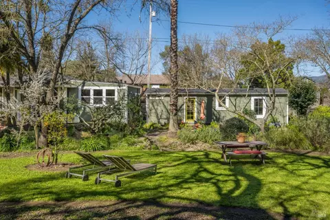 Exterior - 950 Boyes Blvd, Sonoma, CA 95476 photo 7 of 28