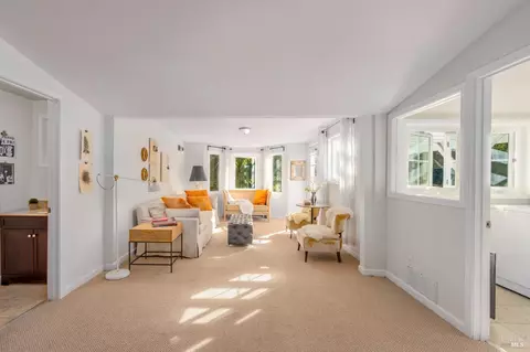 Living - 950 Boyes Blvd, Sonoma, CA 95476 photo 6 of 8