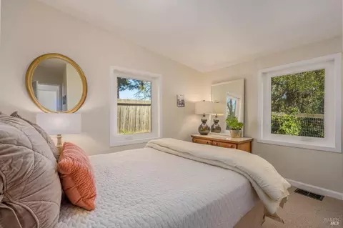 Bedroom - 950 Boyes Blvd, Sonoma, CA 95476 photo 6 of 9
