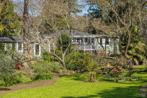 Exterior - 950 Boyes Blvd, Sonoma, CA 95476 photo 9 of 28