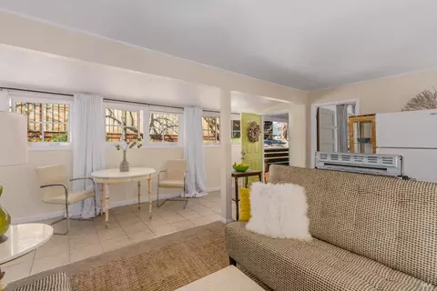 Living - 950 Boyes Blvd, Sonoma, CA 95476 photo 4 of 8