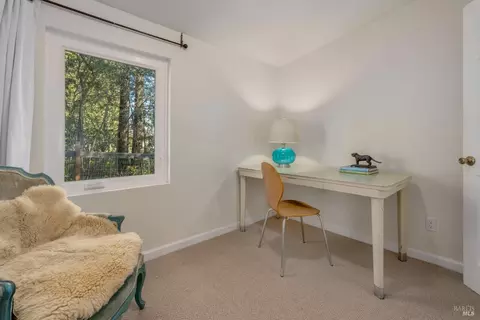 Bedroom - 950 Boyes Blvd, Sonoma, CA 95476 photo 8 of 9