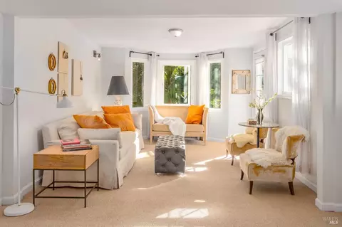 Living - 950 Boyes Blvd, Sonoma, CA 95476 photo 5 of 8