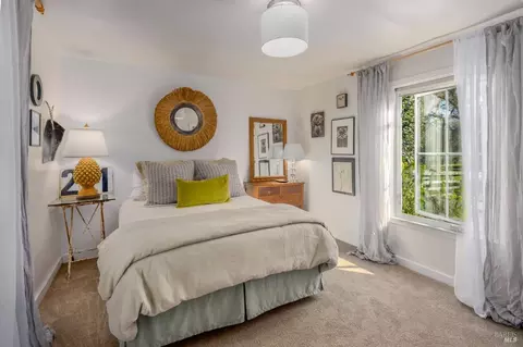 Bedroom - 950 Boyes Blvd, Sonoma, CA 95476 photo 1 of 9